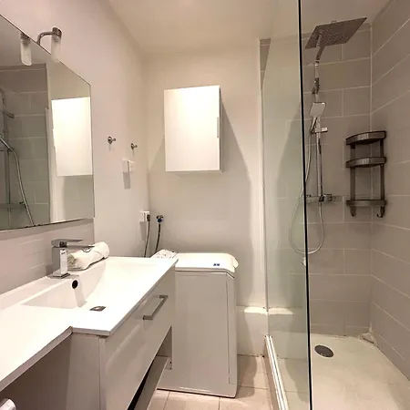 Apartman Vintage - 3 Bedroom Apartment, Rer B 200 M Away